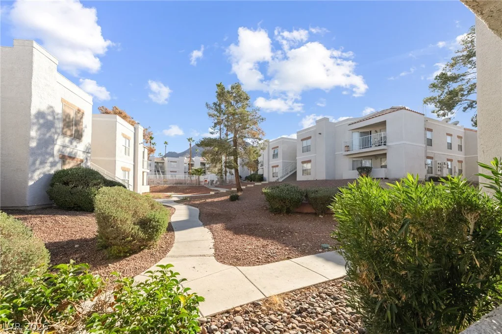 6800 Lake Mead, Las Vegas, NV 89156