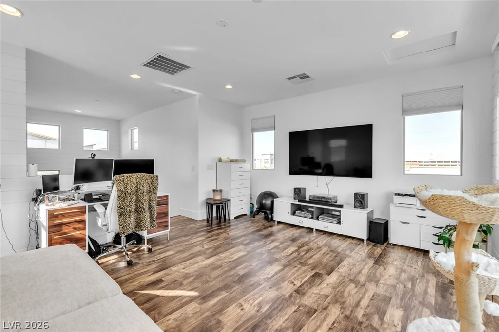 11250 Cactus Tower, Las Vegas, NV 89135