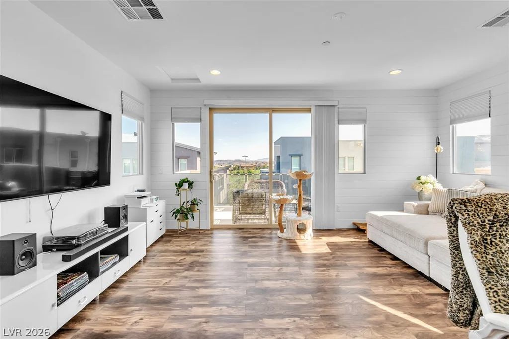 11250 Cactus Tower, Las Vegas, NV 89135
