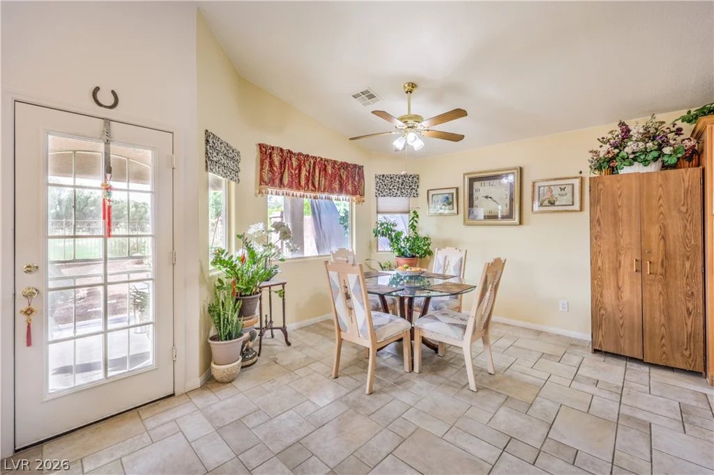 5521 Little Lake, Las Vegas, NV 89122