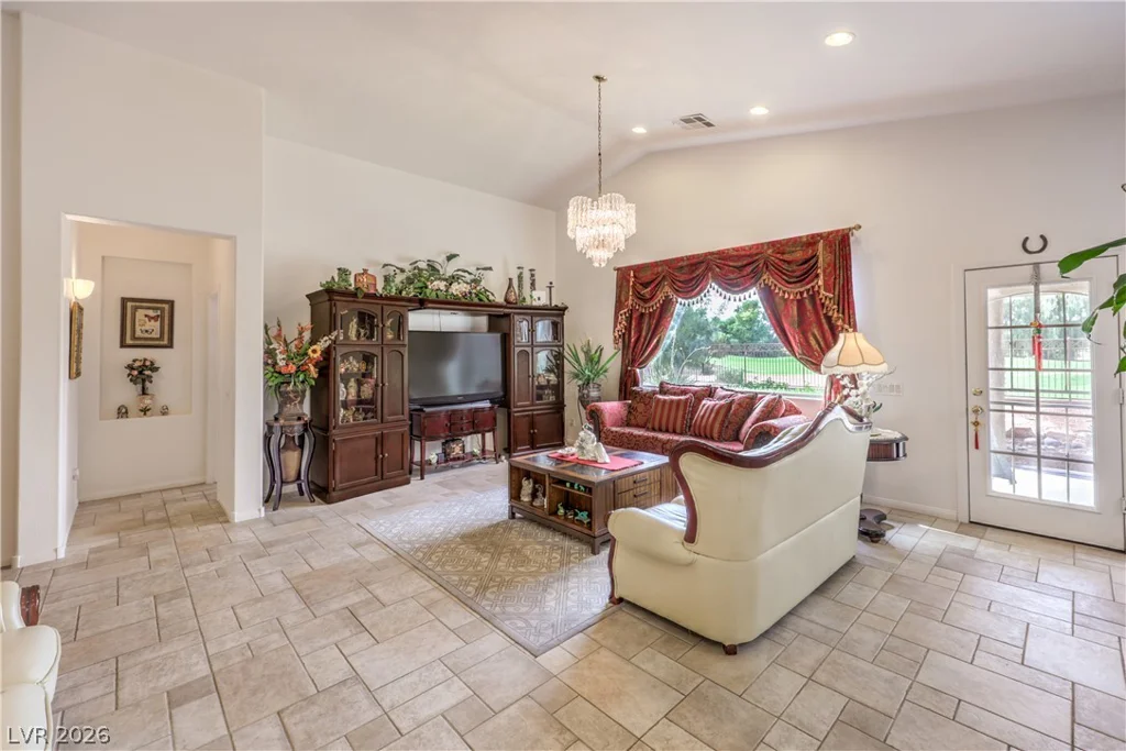 5521 Little Lake, Las Vegas, NV 89122