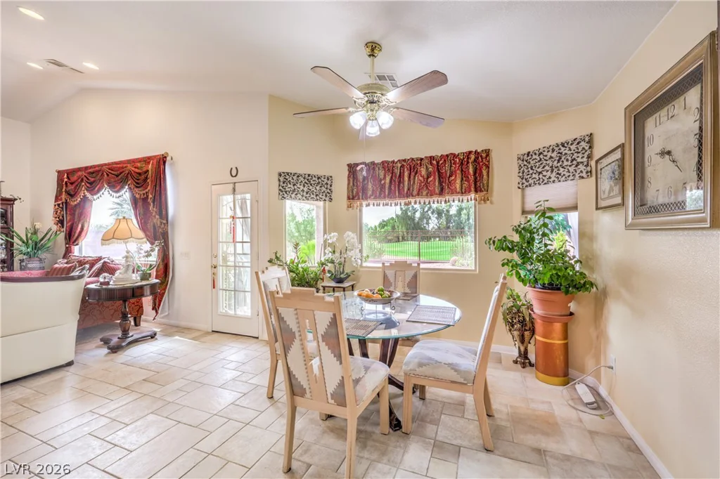 5521 Little Lake, Las Vegas, NV 89122