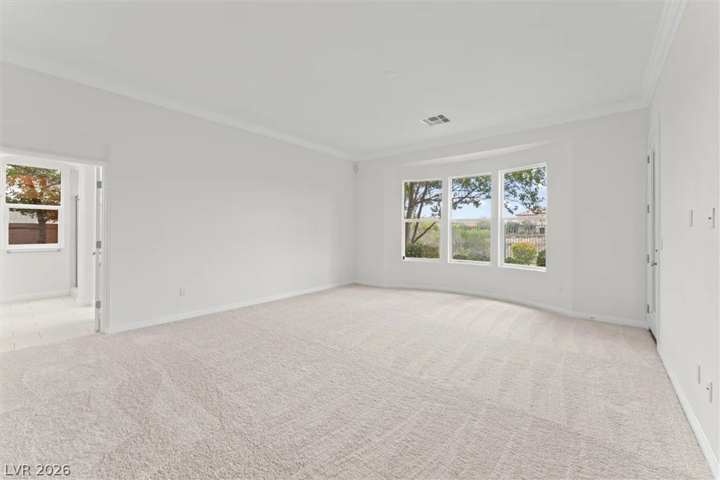 9429 Queen Charlotte, Las Vegas, NV 89145