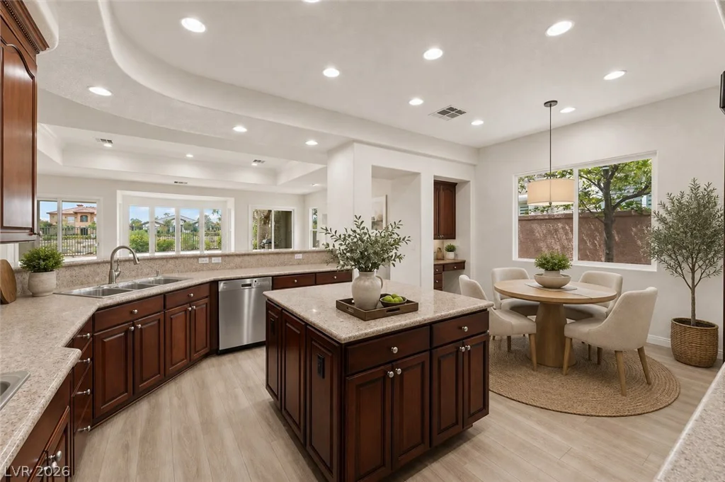 9429 Queen Charlotte, Las Vegas, NV 89145