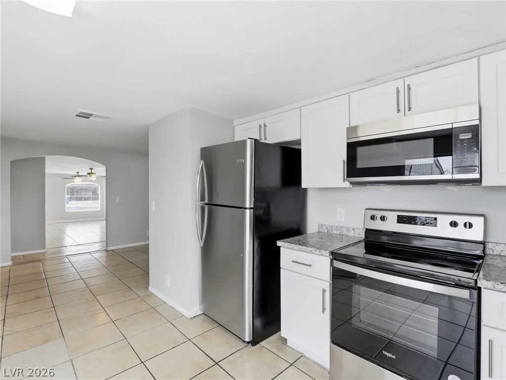 5132 Hallet, Las Vegas, NV 89122