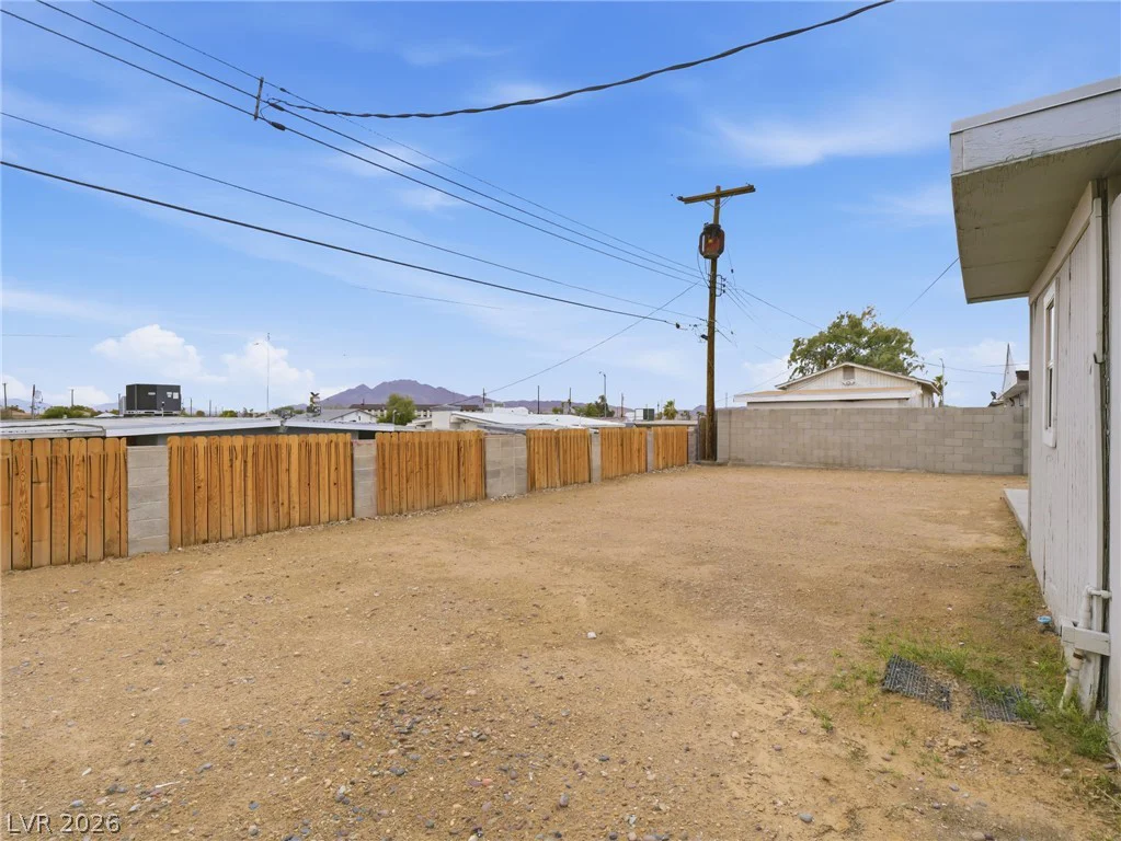 5132 Hallet, Las Vegas, NV 89122