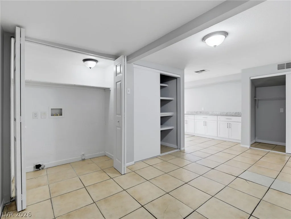5132 Hallet, Las Vegas, NV 89122