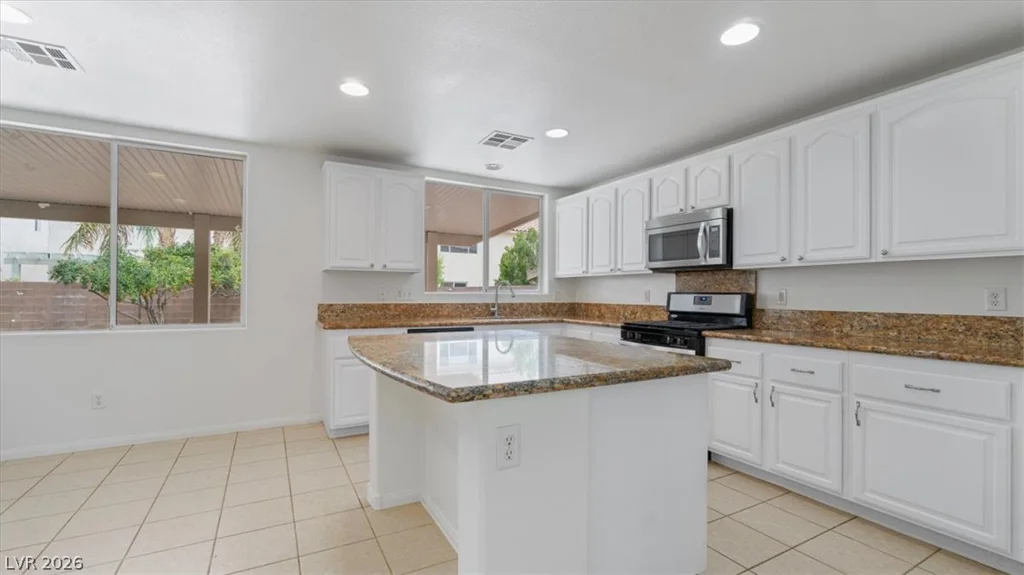 9570 Newton Grove, Las Vegas, NV 89148