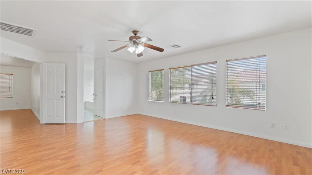 9570 Newton Grove, Las Vegas, NV 89148