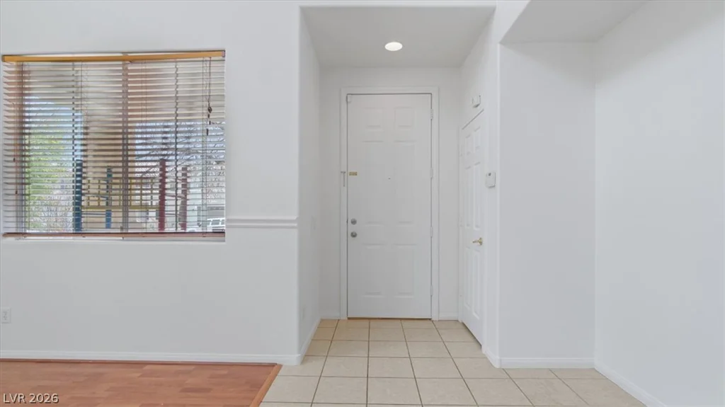 9570 Newton Grove, Las Vegas, NV 89148