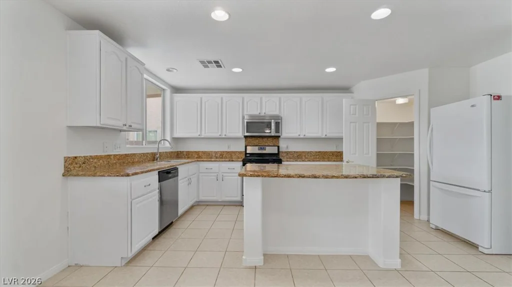 9570 Newton Grove, Las Vegas, NV 89148