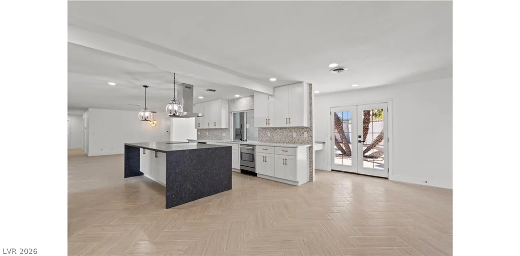 4501 Woodcrest, Las Vegas, NV 89121