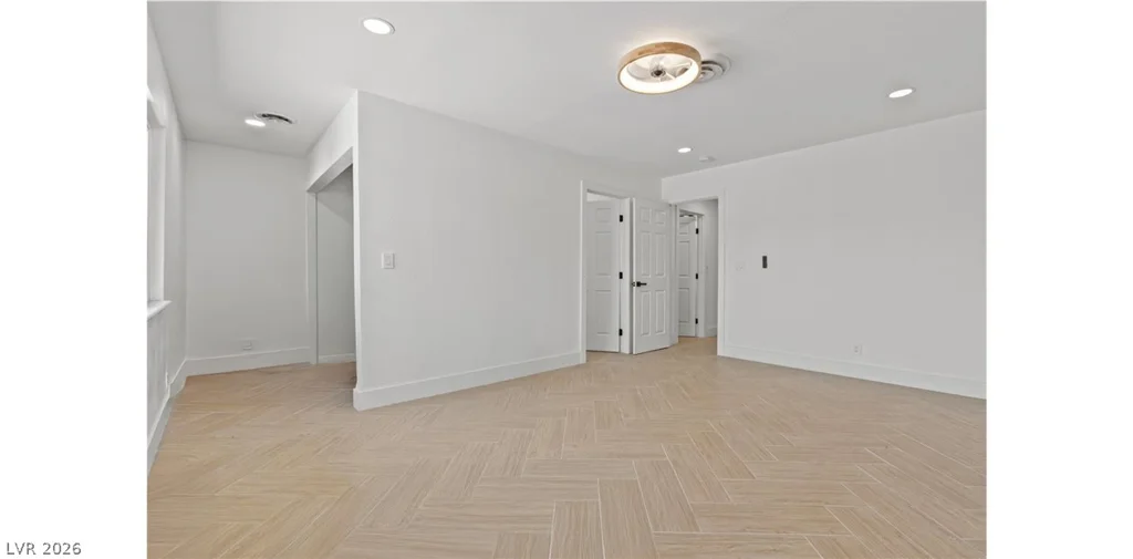 4501 Woodcrest, Las Vegas, NV 89121