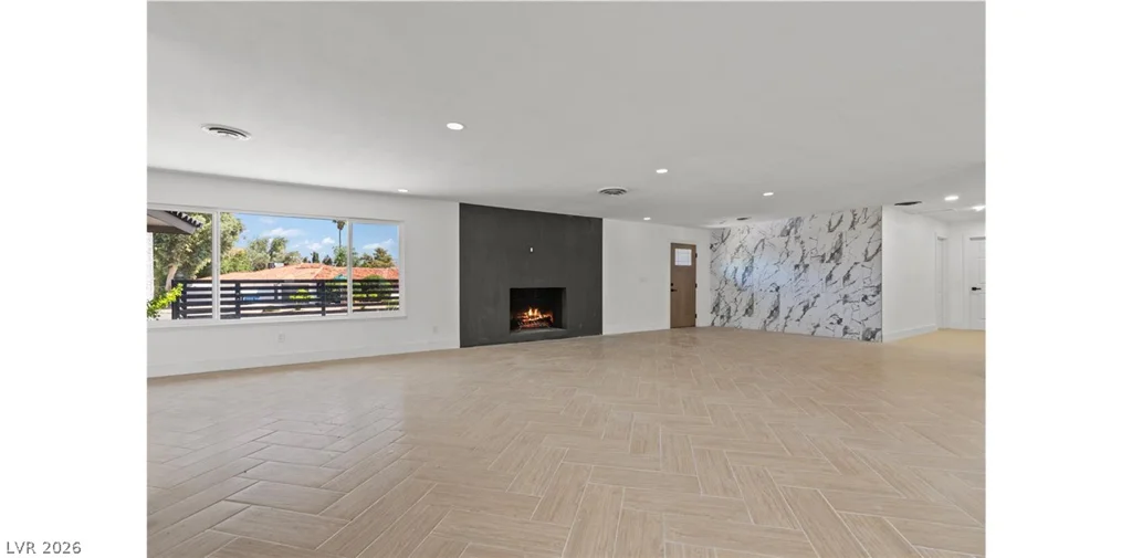 4501 Woodcrest, Las Vegas, NV 89121