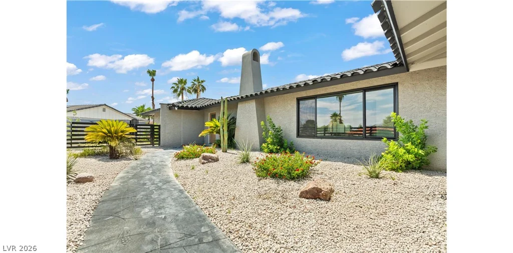 4501 Woodcrest, Las Vegas, NV 89121