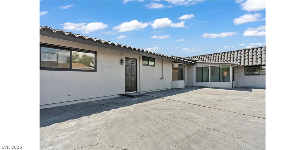 4501 Woodcrest, Las Vegas, NV 89121
