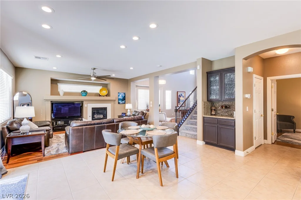 10067 Cranbrook Falls, Las Vegas, NV 89148