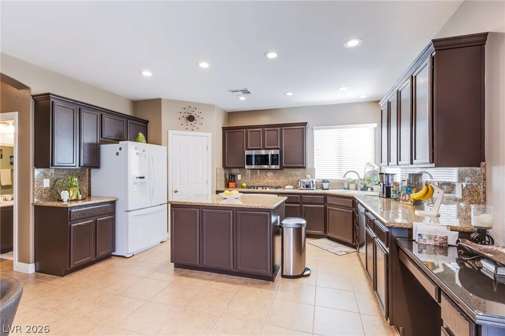 10067 Cranbrook Falls, Las Vegas, NV 89148