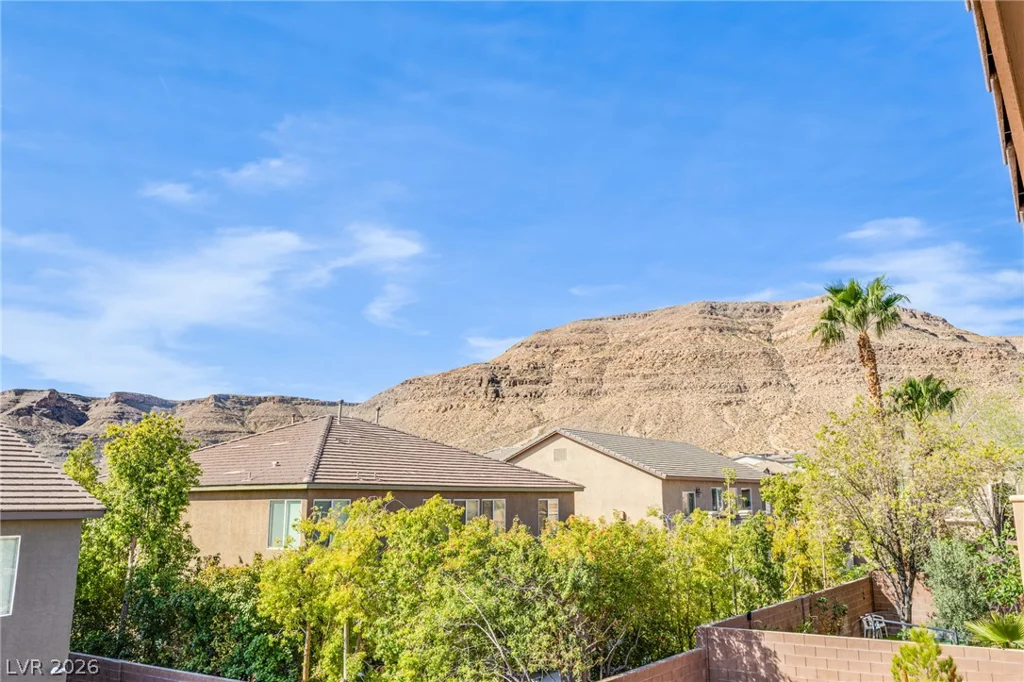 10067 Cranbrook Falls, Las Vegas, NV 89148