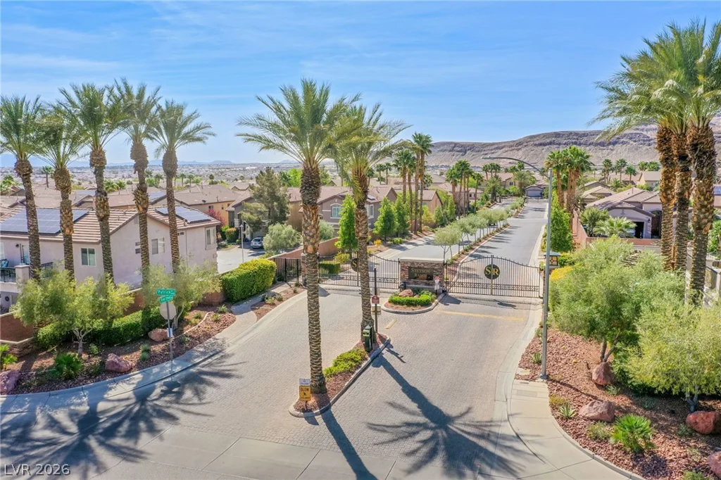 10067 Cranbrook Falls, Las Vegas, NV 89148