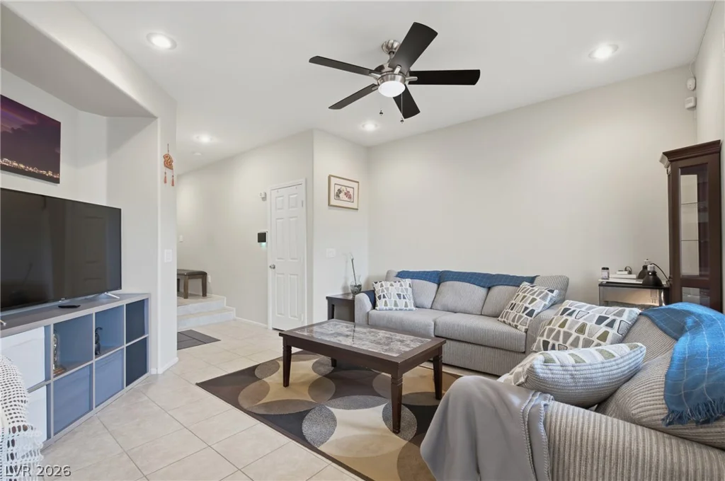 7316 Cobbs Hill, Las Vegas, NV 89139