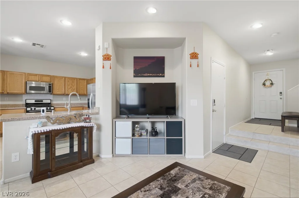 7316 Cobbs Hill, Las Vegas, NV 89139