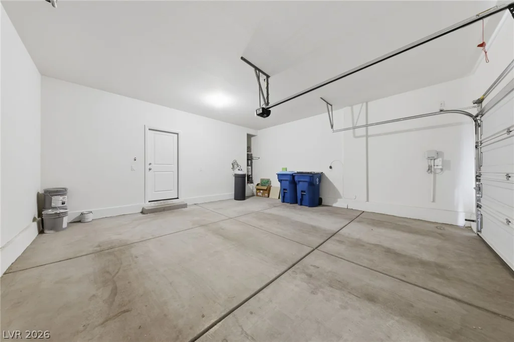 6940 Whispering Falls, North Las Vegas, NV 89084