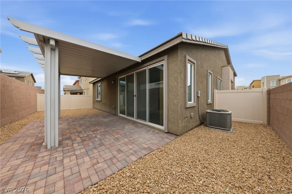 6940 Whispering Falls, North Las Vegas, NV 89084