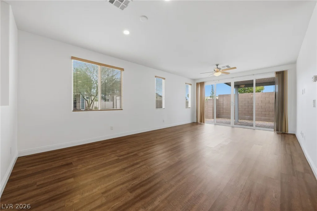6940 Whispering Falls, North Las Vegas, NV 89084