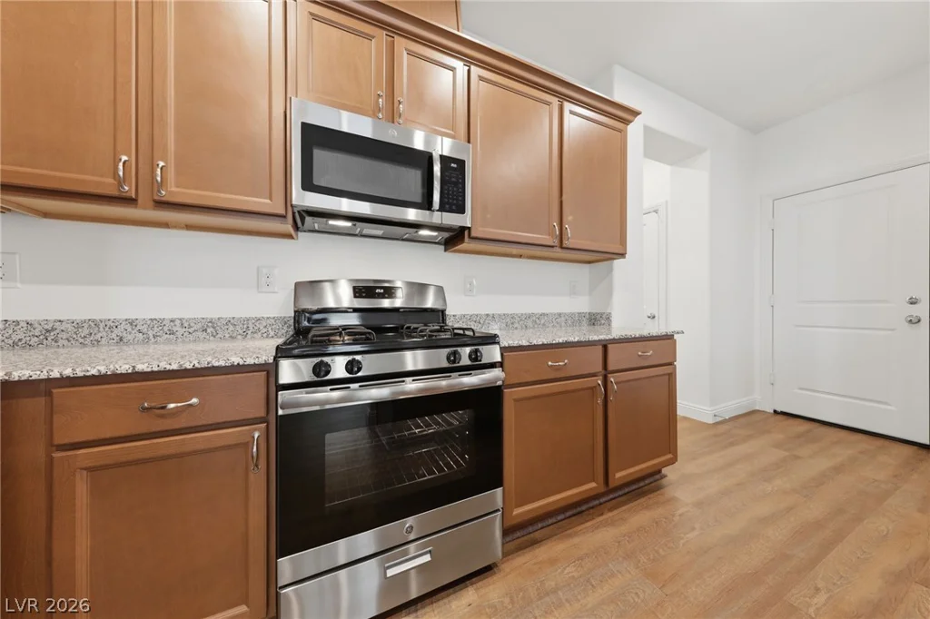 6940 Whispering Falls, North Las Vegas, NV 89084