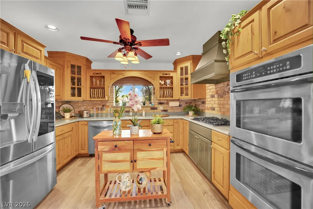 4550 Silver Peak, Las Vegas, NV 89103
