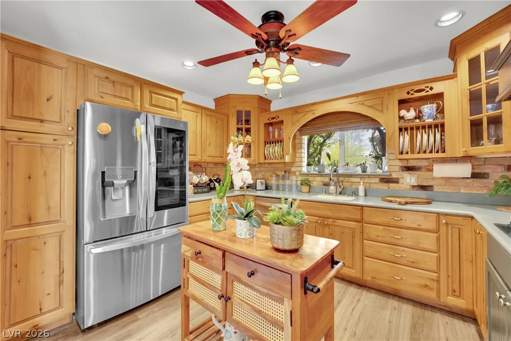 4550 Silver Peak, Las Vegas, NV 89103