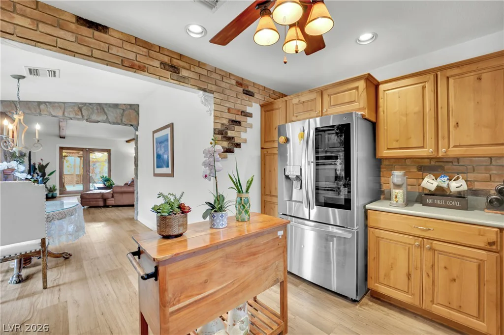4550 Silver Peak, Las Vegas, NV 89103