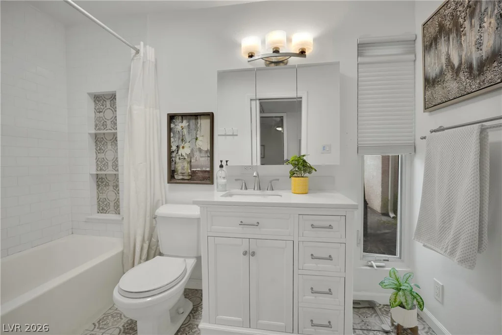 4550 Silver Peak, Las Vegas, NV 89103