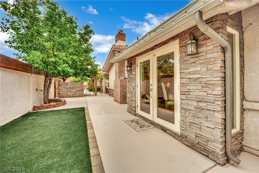 4550 Silver Peak, Las Vegas, NV 89103