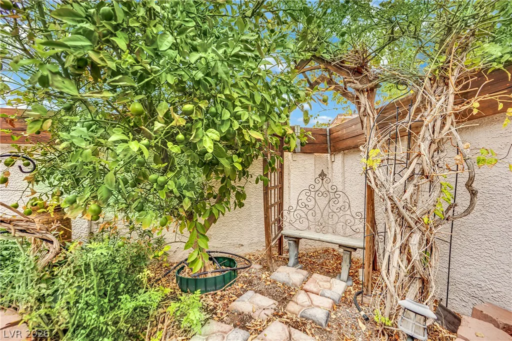 4550 Silver Peak, Las Vegas, NV 89103
