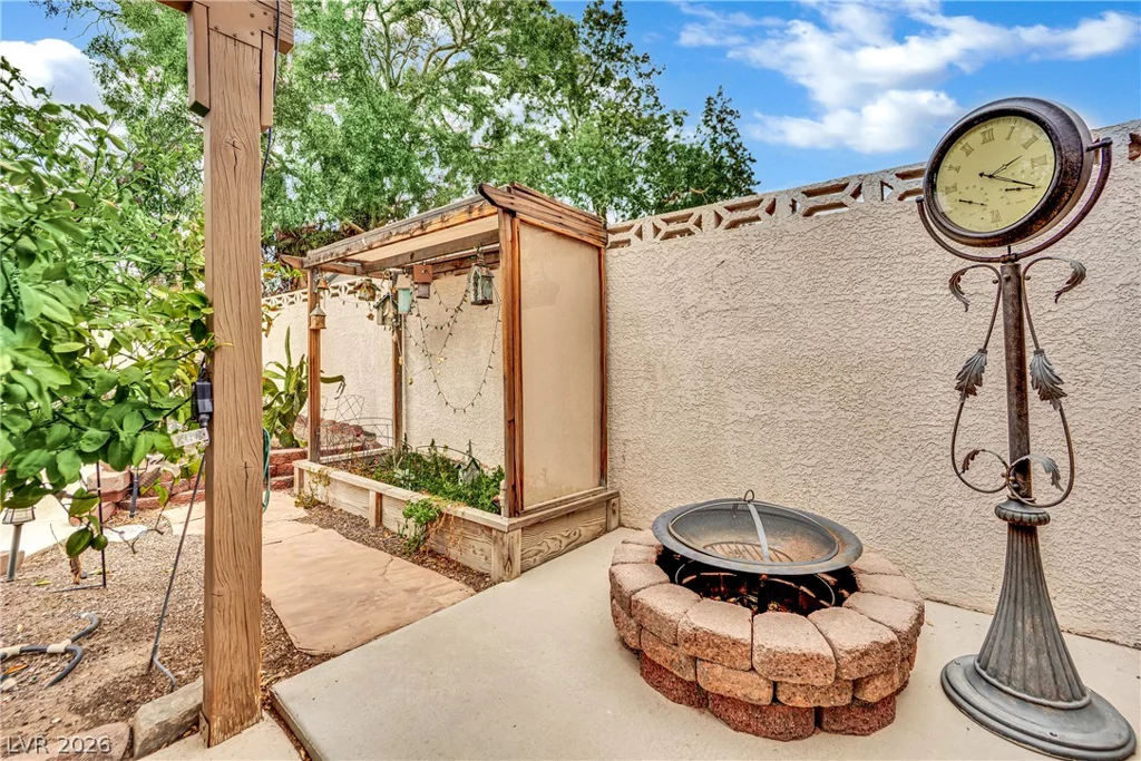 4550 Silver Peak, Las Vegas, NV 89103