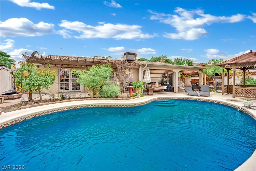 4550 Silver Peak, Las Vegas, NV 89103