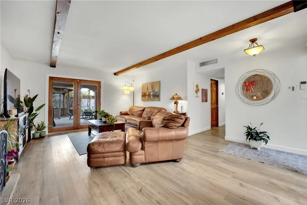 4550 Silver Peak, Las Vegas, NV 89103