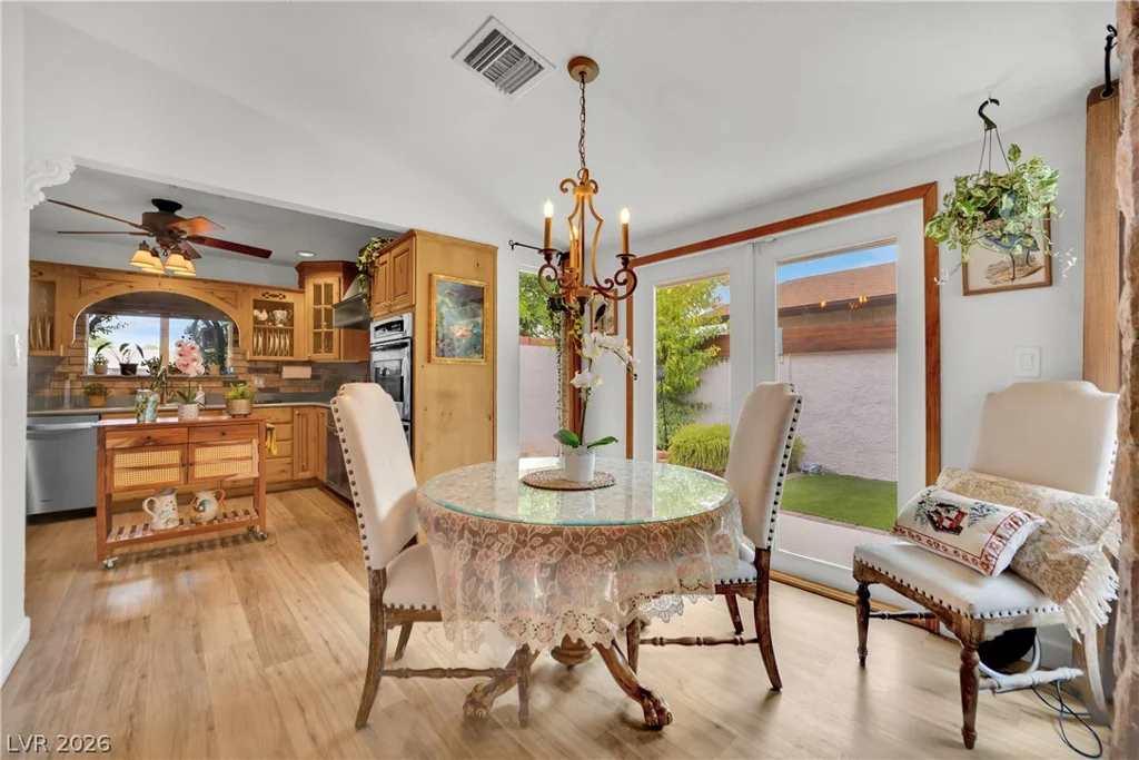 4550 Silver Peak, Las Vegas, NV 89103