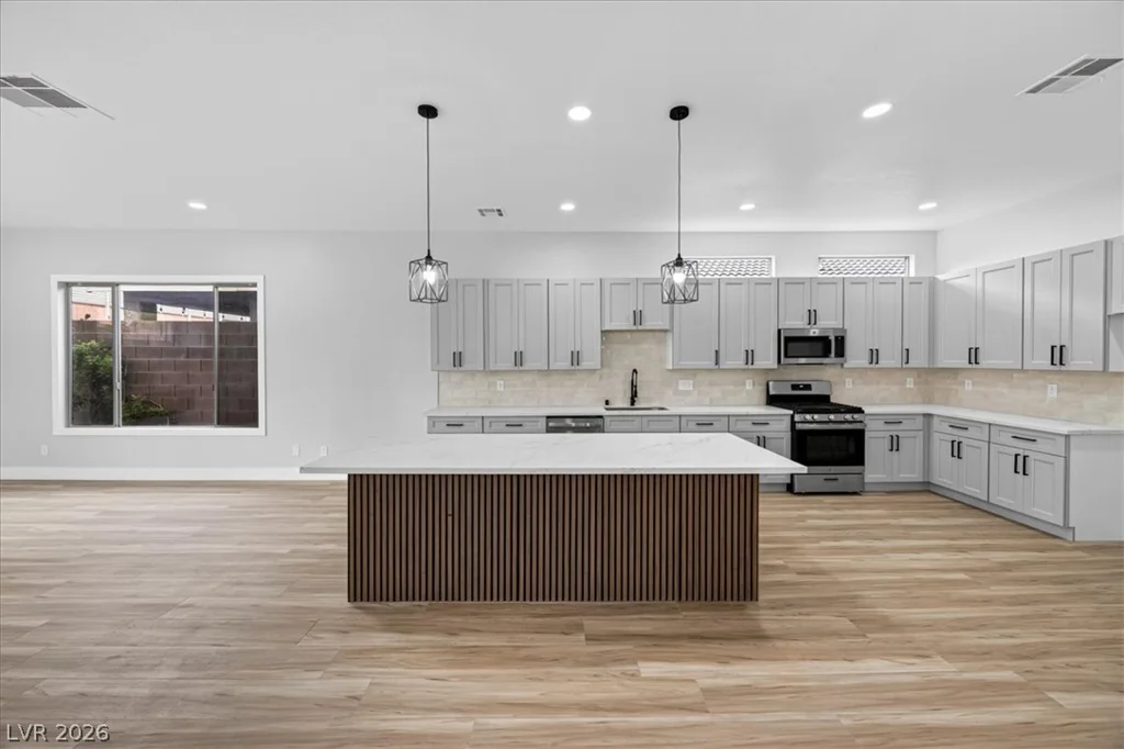 5807 Rothbury, Las Vegas, NV 89141