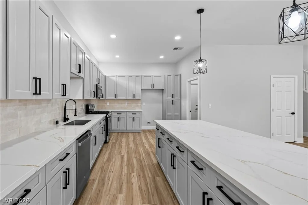 5807 Rothbury, Las Vegas, NV 89141