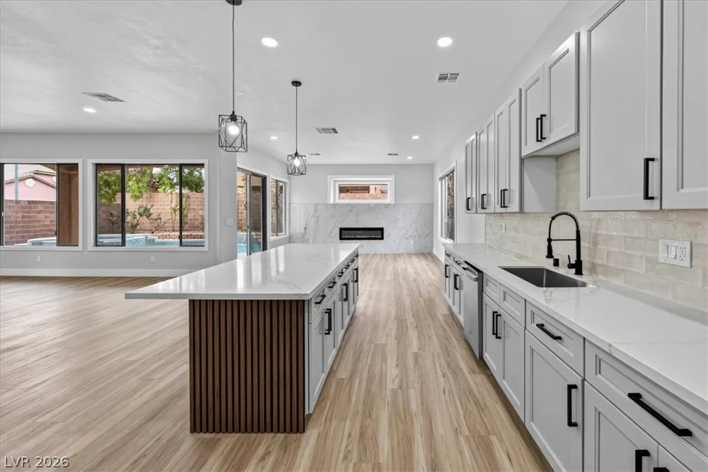 5807 Rothbury, Las Vegas, NV 89141