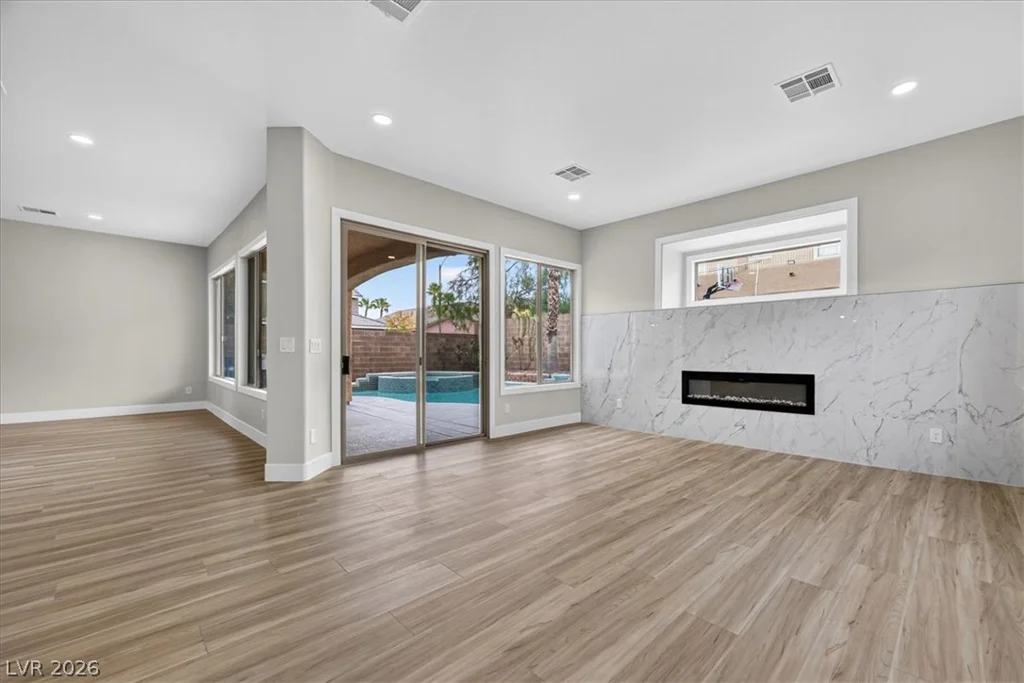 5807 Rothbury, Las Vegas, NV 89141