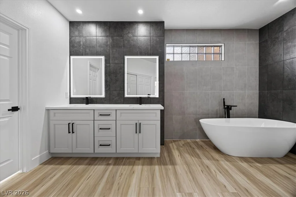 5807 Rothbury, Las Vegas, NV 89141