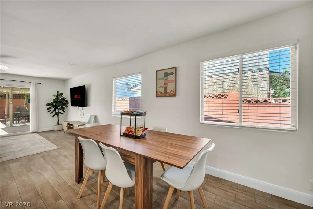 1305 Mallard, Las Vegas, NV 89108
