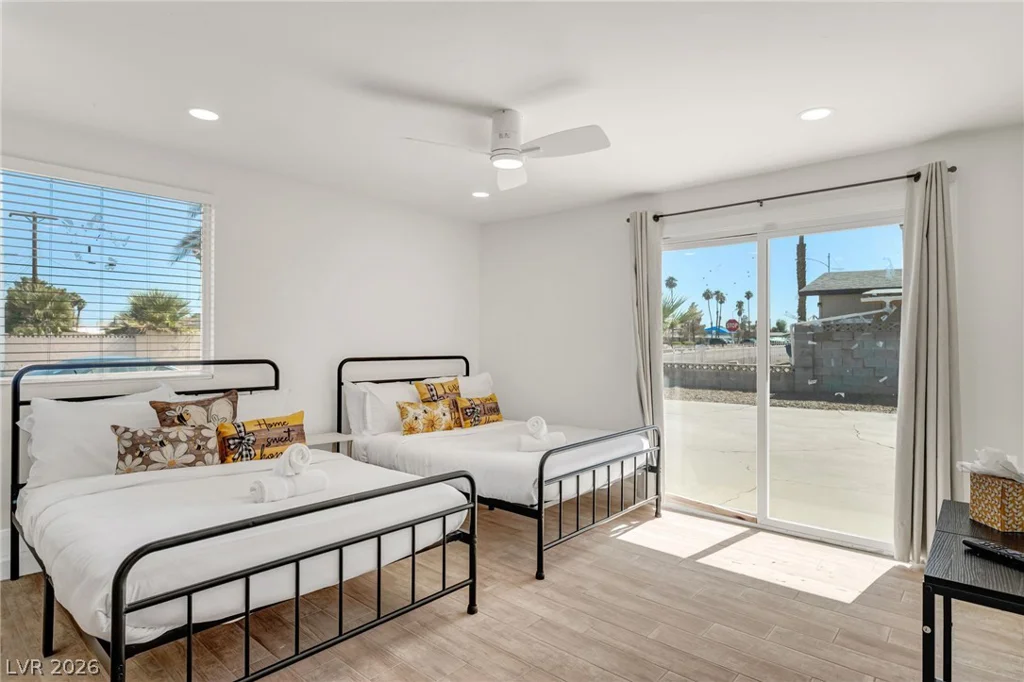 1305 Mallard, Las Vegas, NV 89108