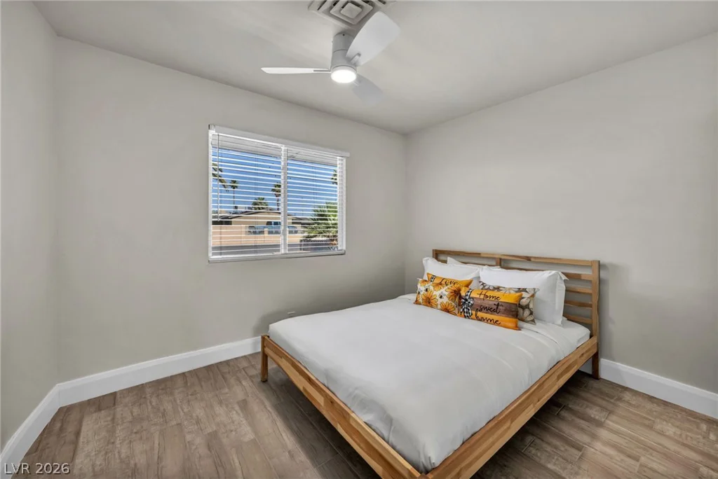 1305 Mallard, Las Vegas, NV 89108