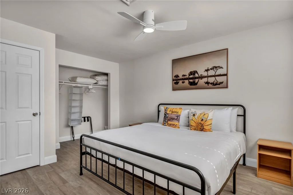 1305 Mallard, Las Vegas, NV 89108