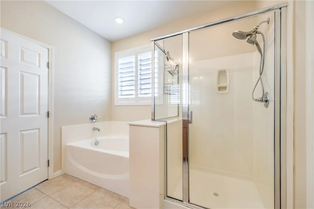 8213 Dragonfly Bush, North Las Vegas, NV 89085